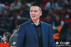皇冠体育登录-卢伟：球队的引援标准是玩儿命 不要来挣钱养老的 希望洛夫顿回归